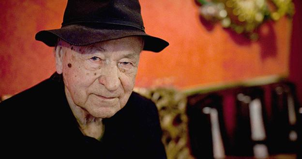 “美国前卫电影教父”梅卡斯辞世，享年96岁