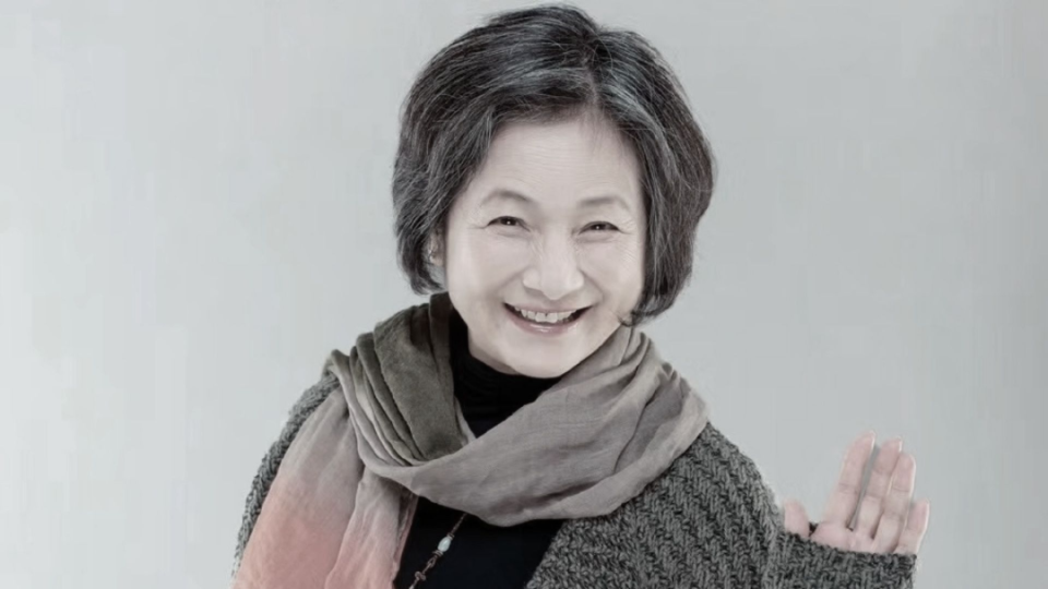 “华夫人”郑佩佩去世，生前称希望死后能将遗体捐赠！
