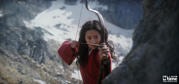 刘亦菲《花木兰》补拍4个月？消息不实：短期补拍，正常制作