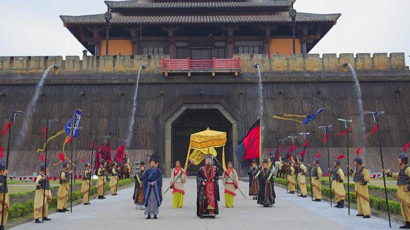 疫情下的横漂：制片人自述15天保守估计要亏850万