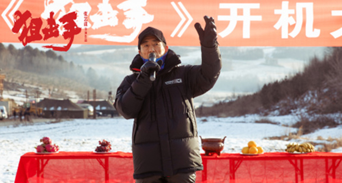 张艺谋张末父女首次联导,抗美援朝题材影片《狙击手》开机